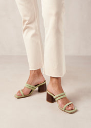Penelope Heel