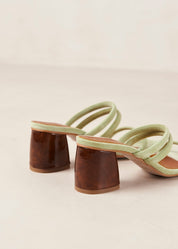 Penelope Heel