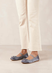Oli Flats