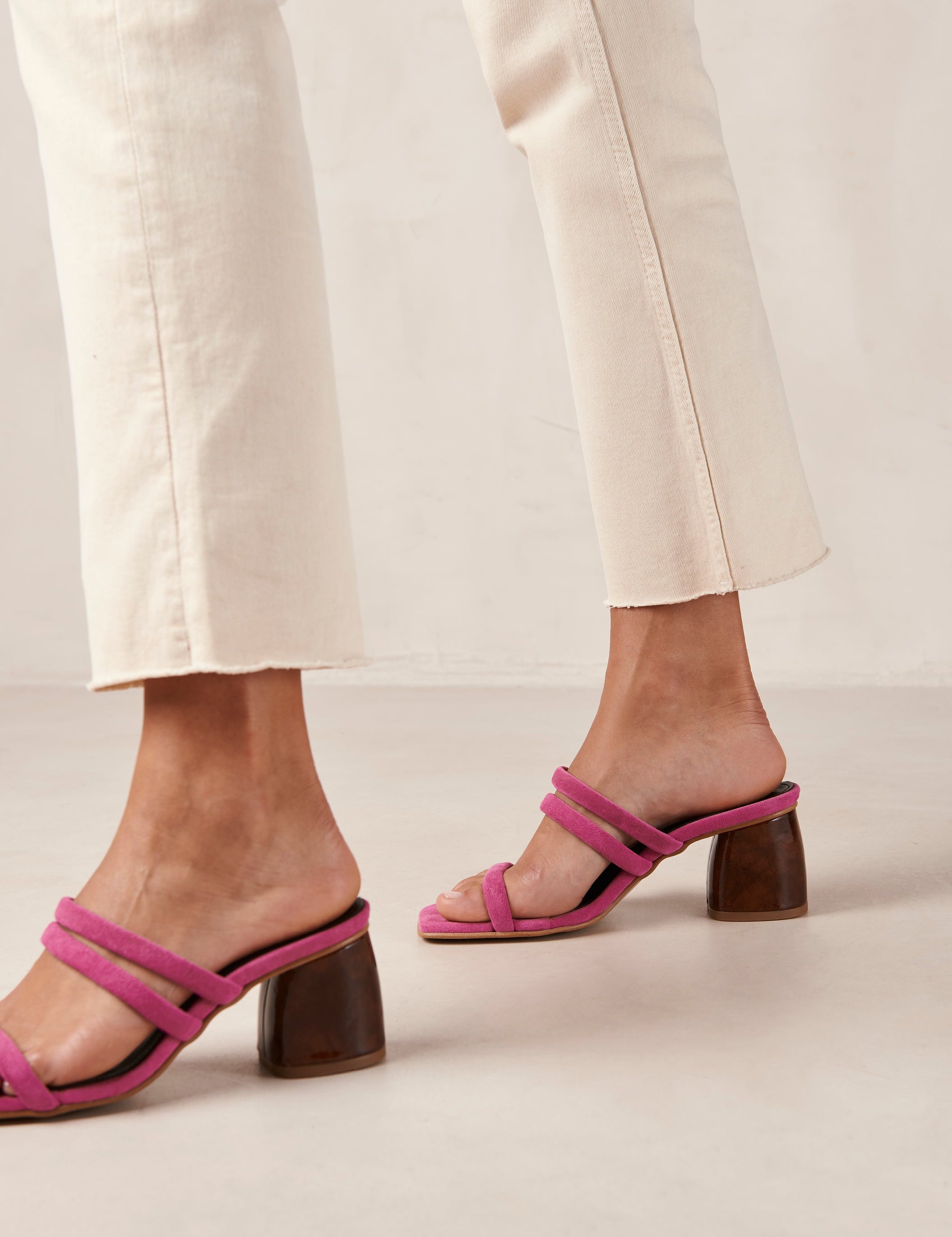 Penelope Heel