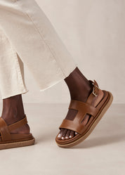 Lori Sandal