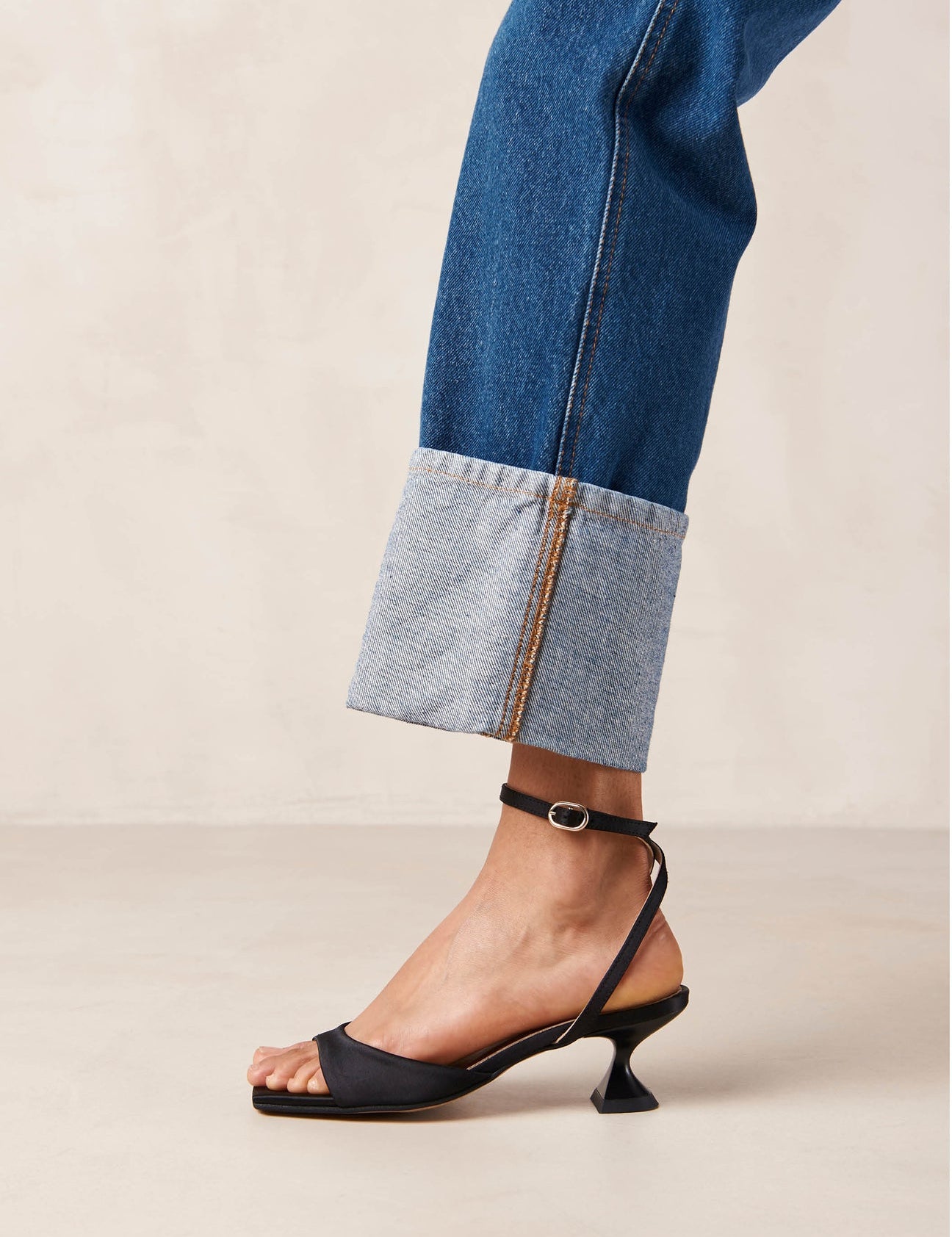 Simone Heel