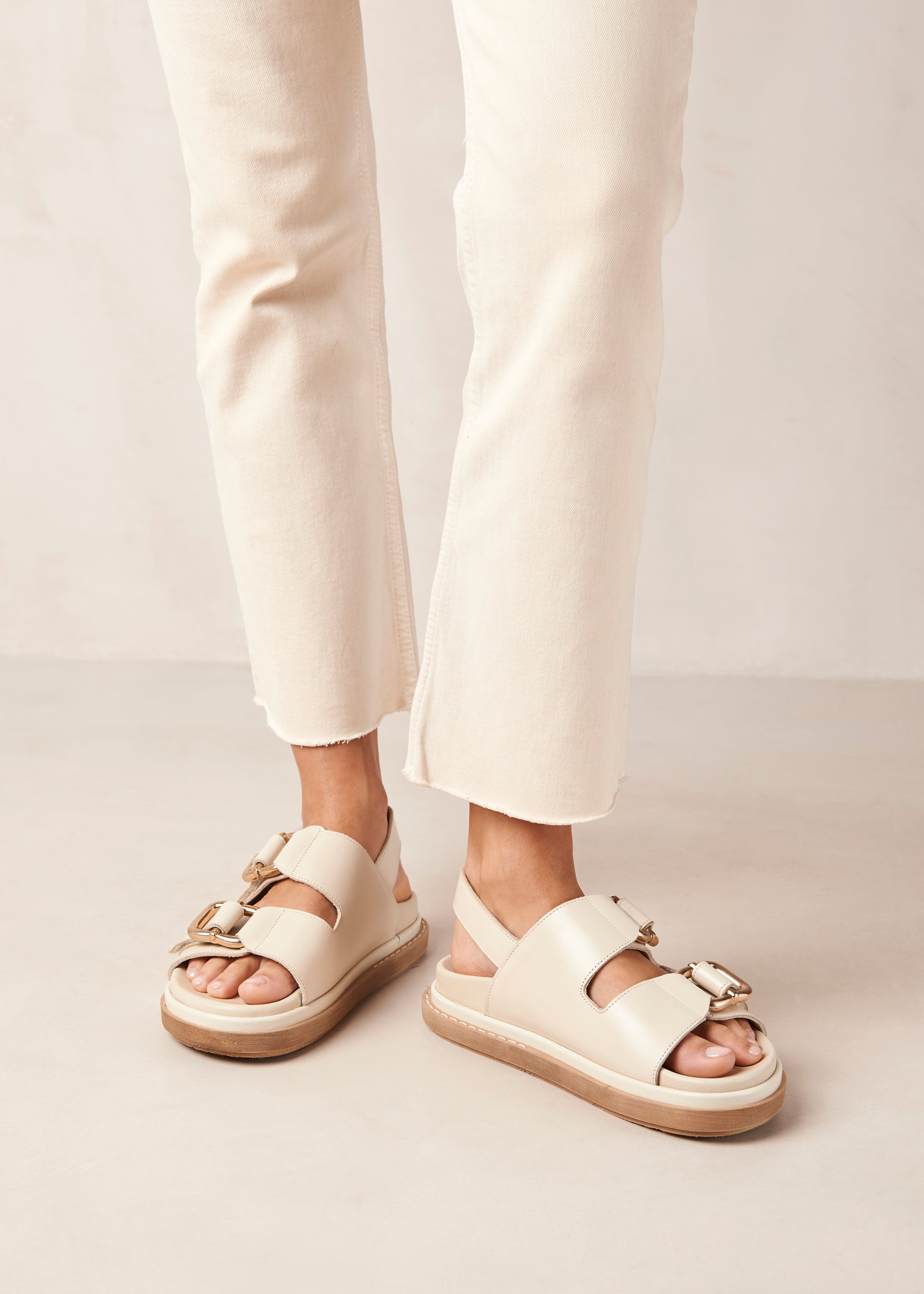 Hari Sandal