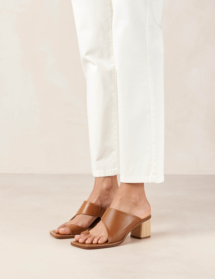 Jessy Sandals