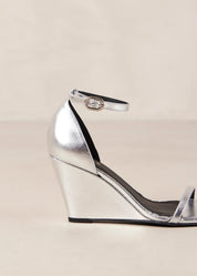 Gala Wedge