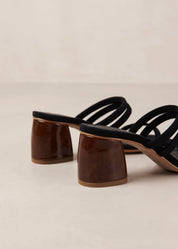 Penelope Heel
