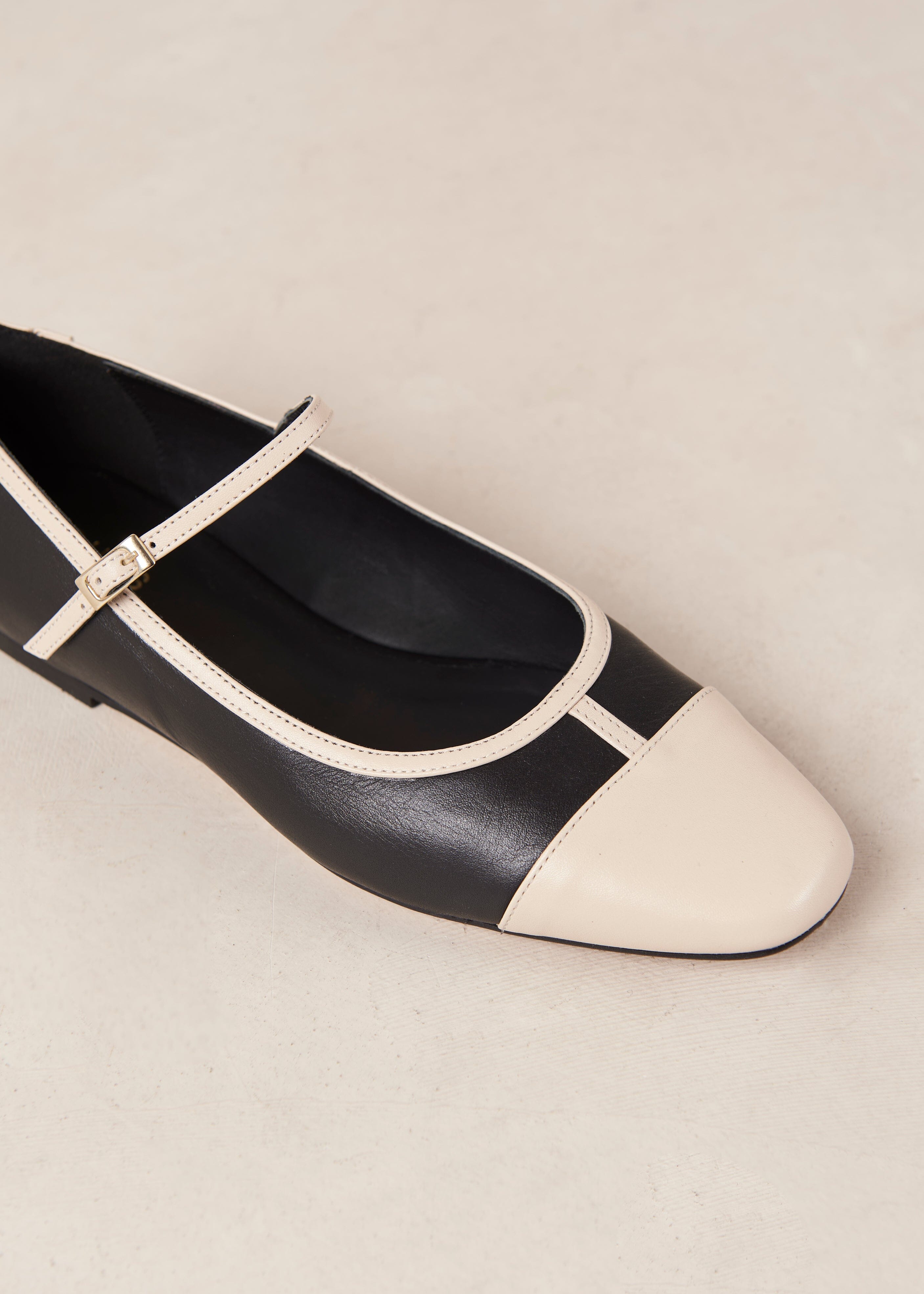 Aida Flat