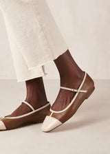 Aida Flat