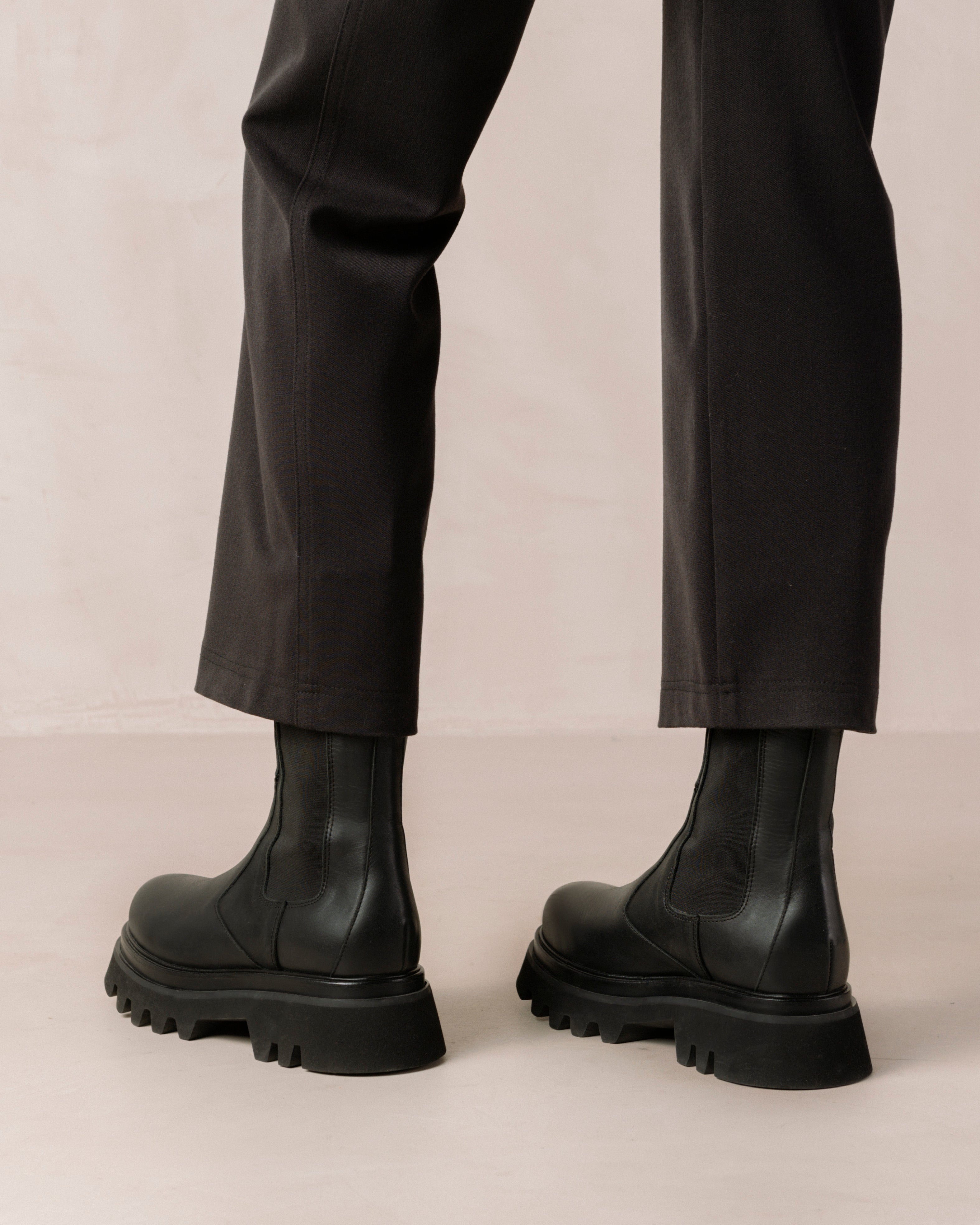 Rive Boots