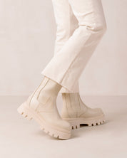 Rive Boots
