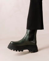 Rive Boots