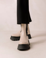 Rive Boots