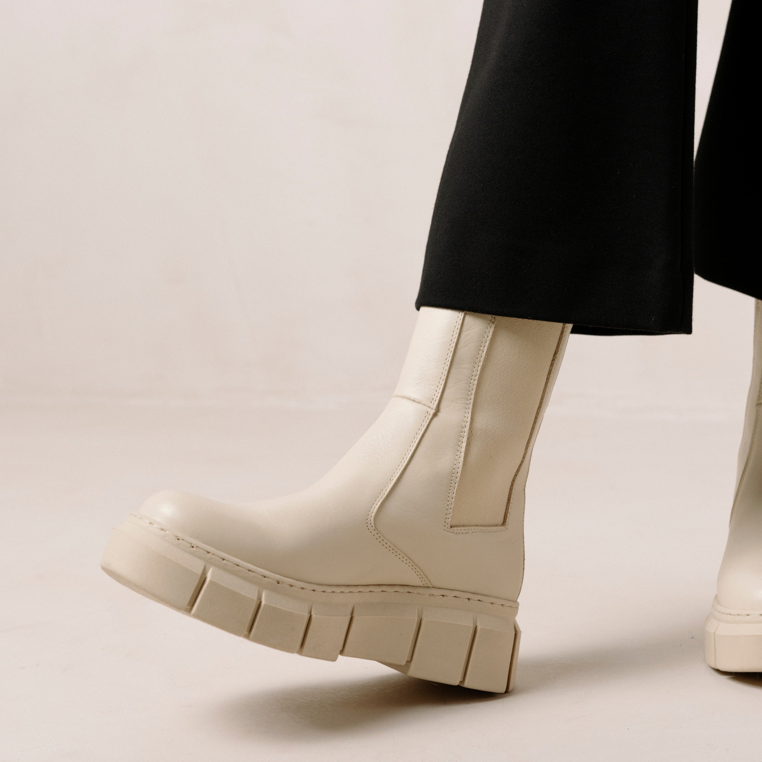 Arya Boots