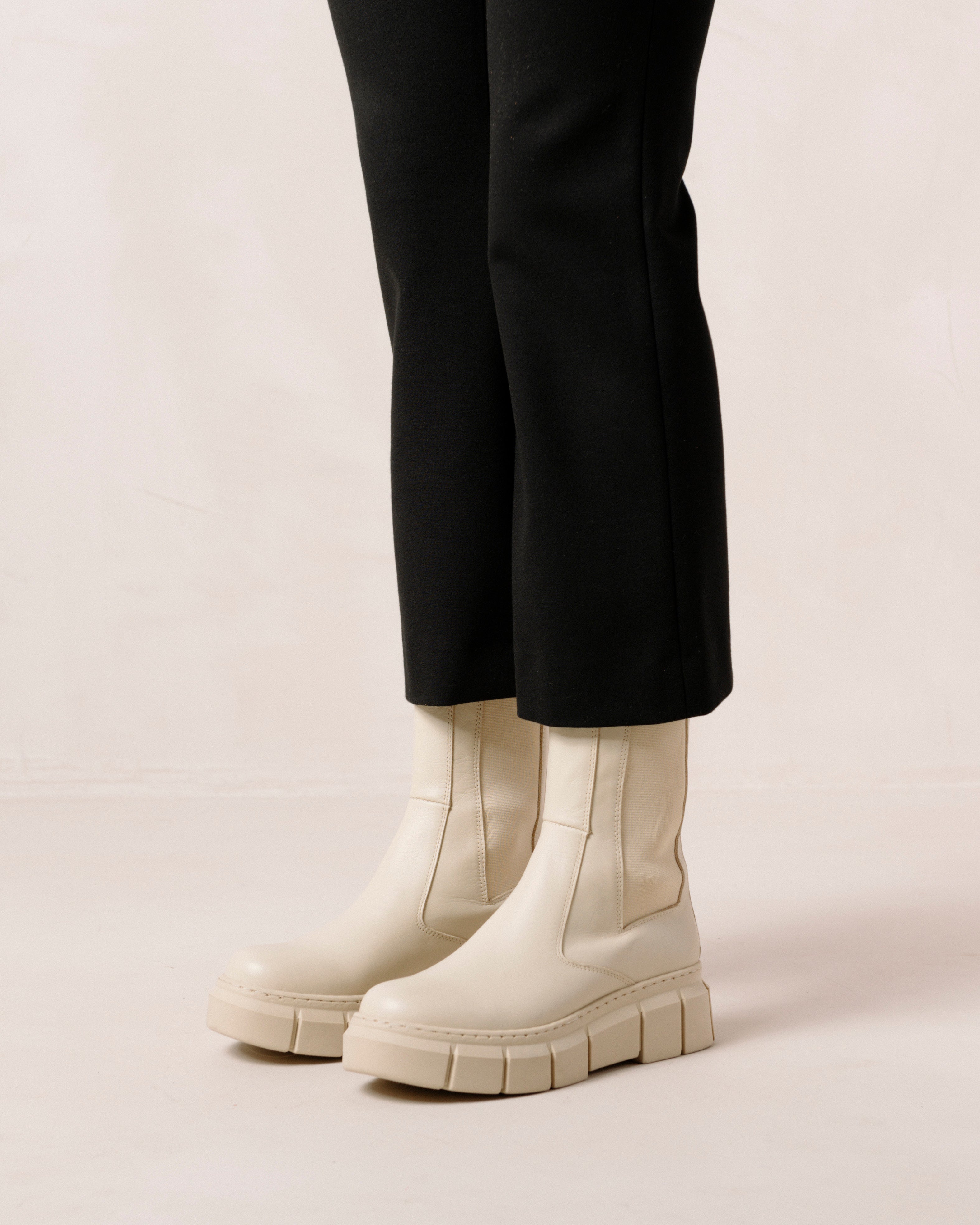 Arya Boots