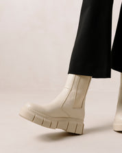 Arya Boots