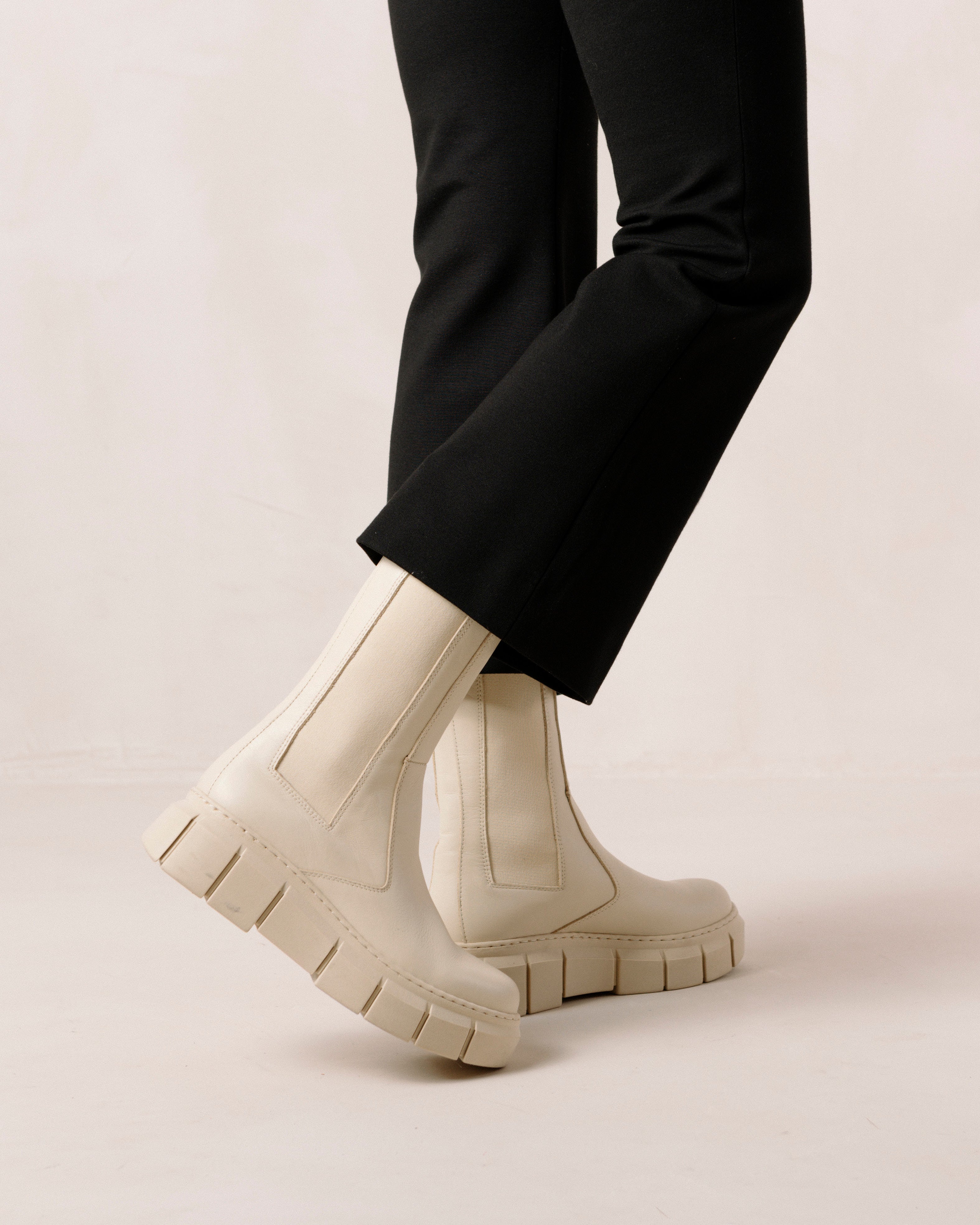 Arya Boots