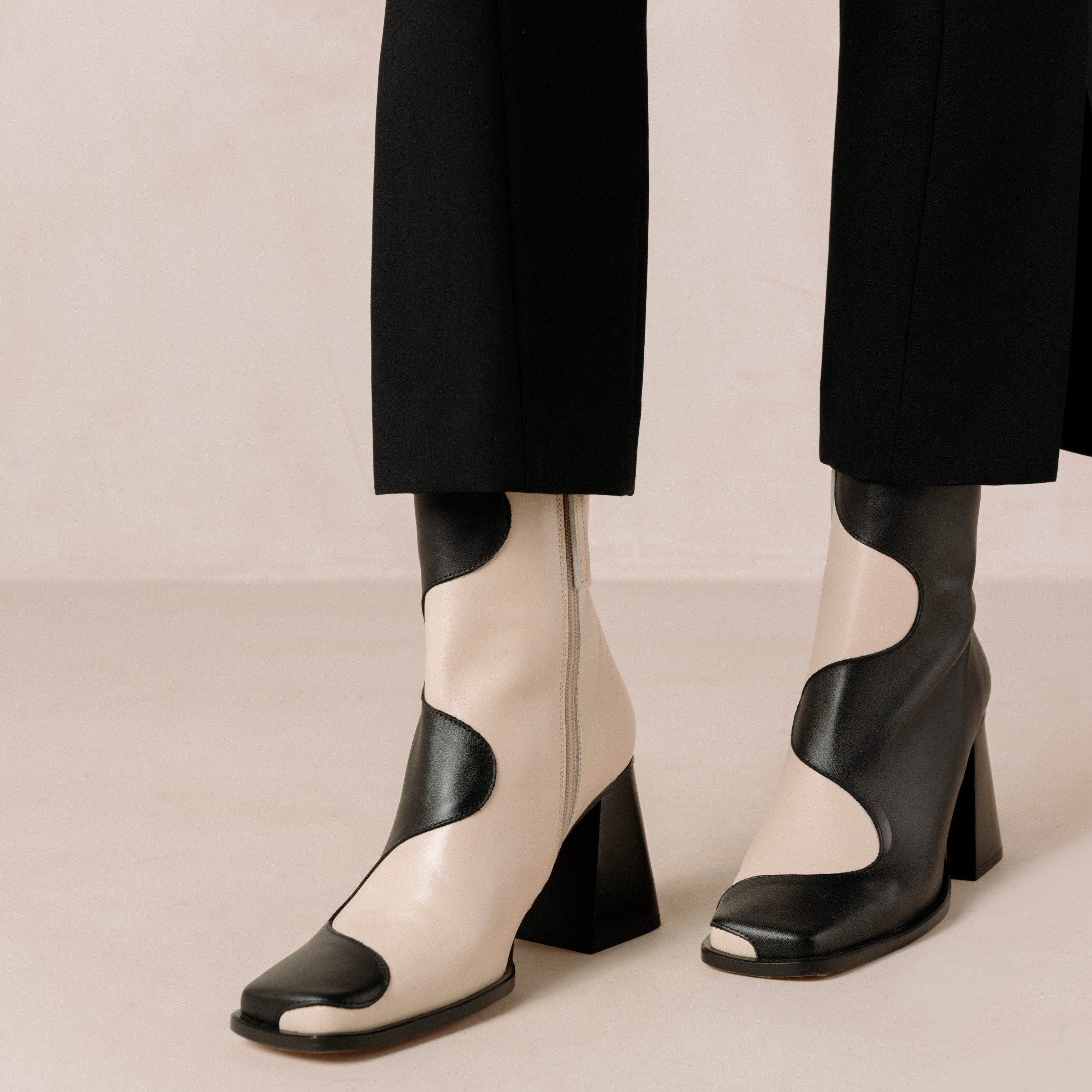 blair-black-cream-ankle-boots-alohas-486717.jpg