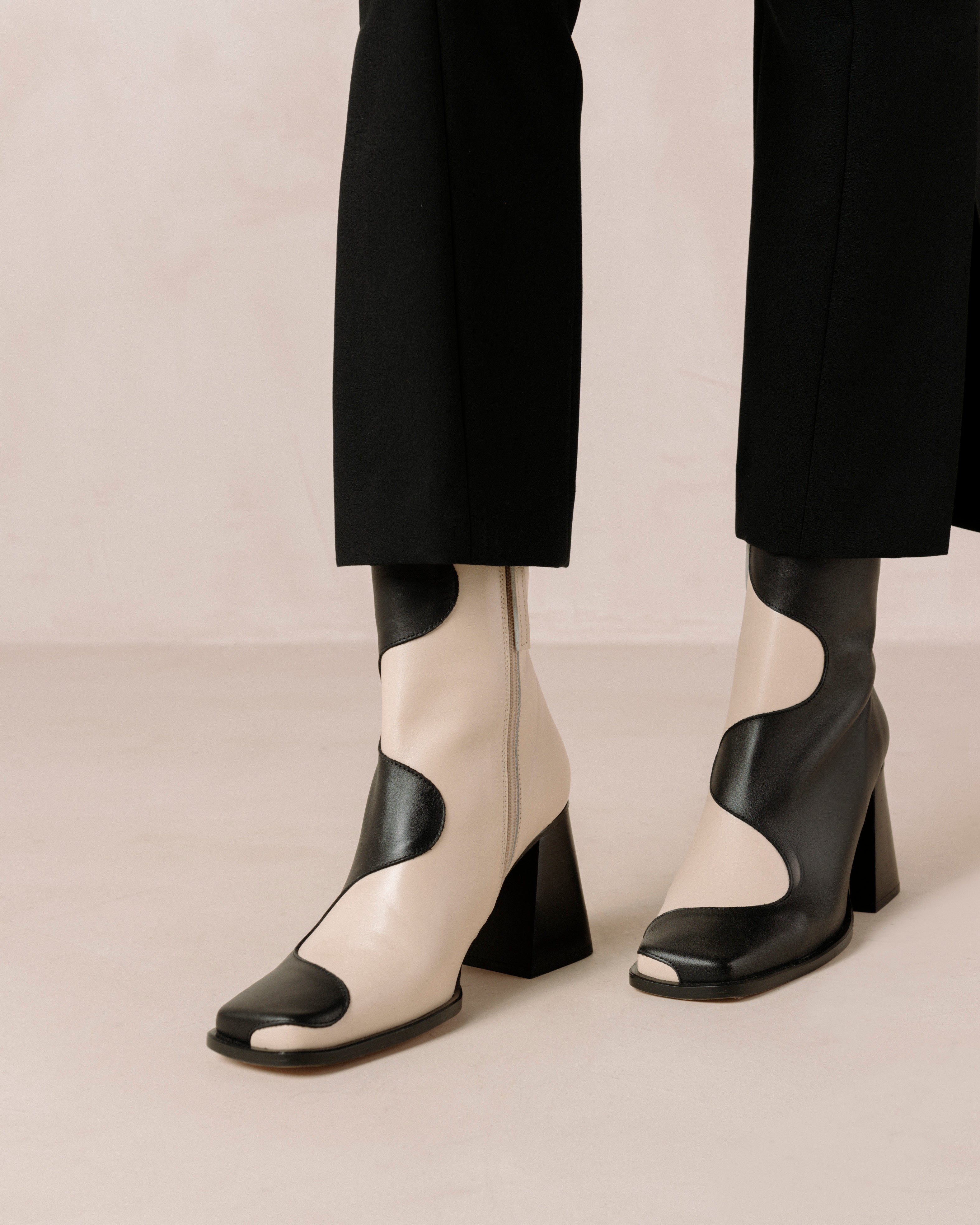 blair-black-cream-ankle-boots-alohas-486717.jpg