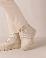 Carla Boots