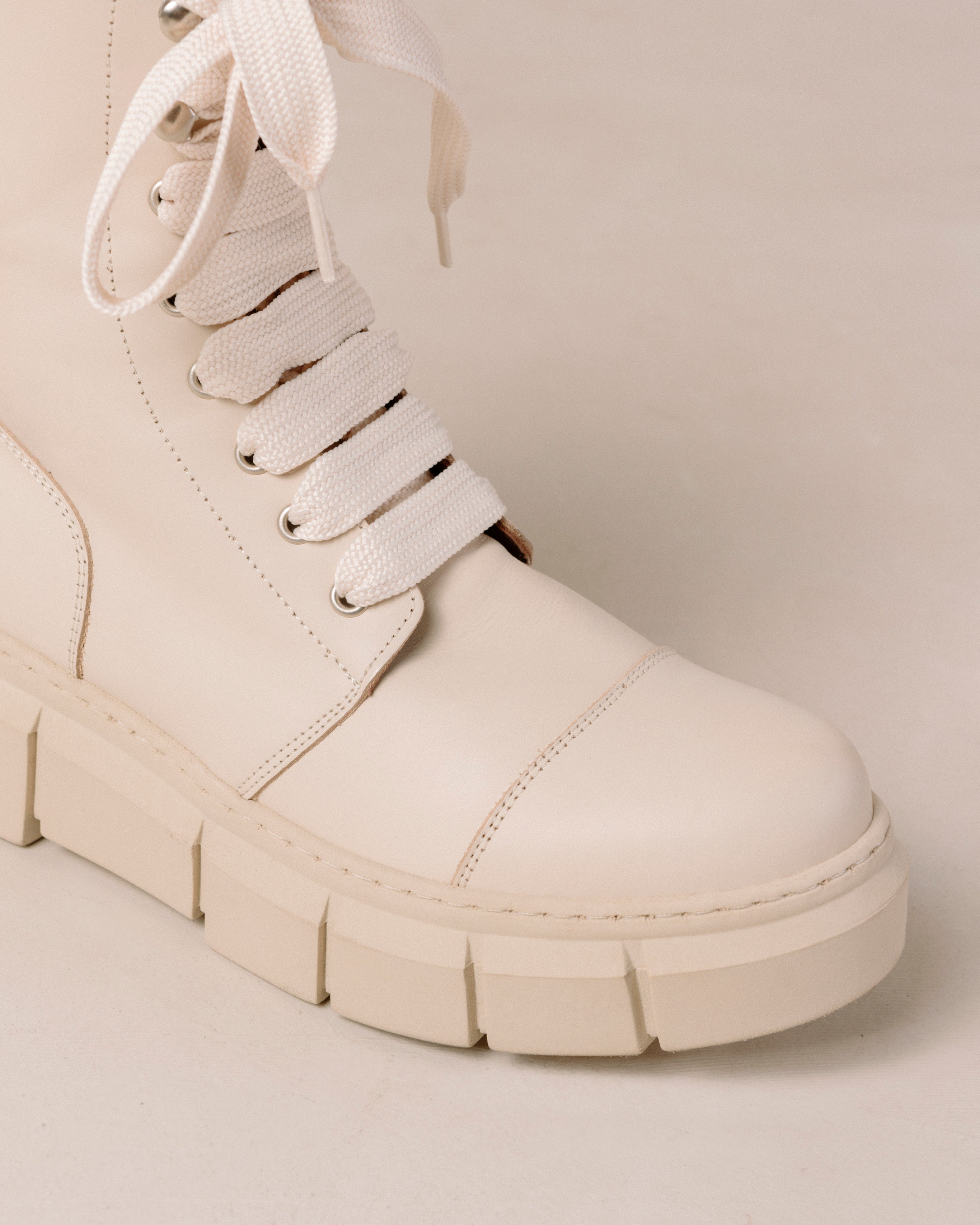 Carla Boots