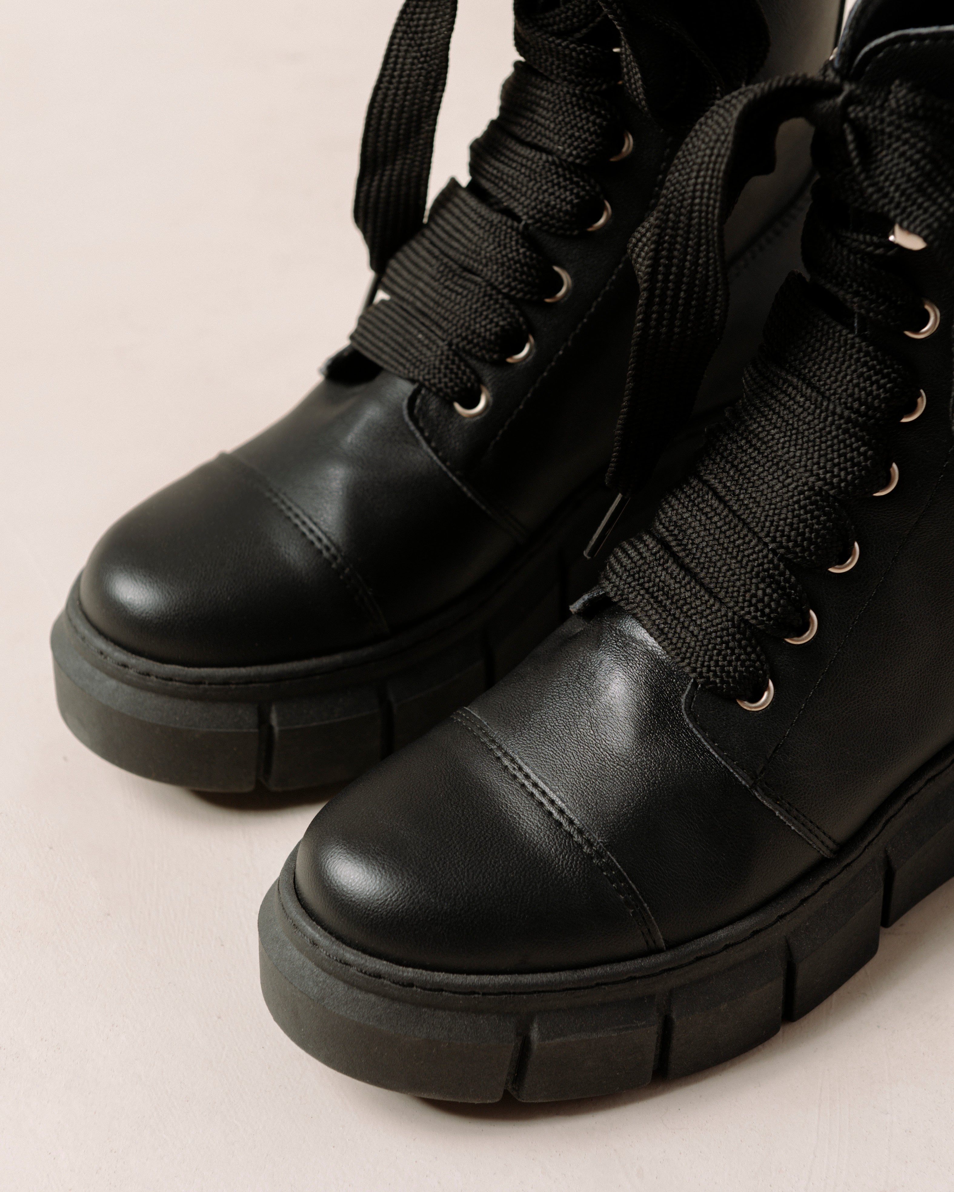 Carla Boots