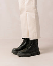 Carla Boots