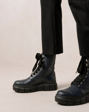 Carla Boots