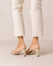 Carrie Heel