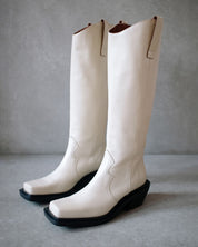 Chaz Boots