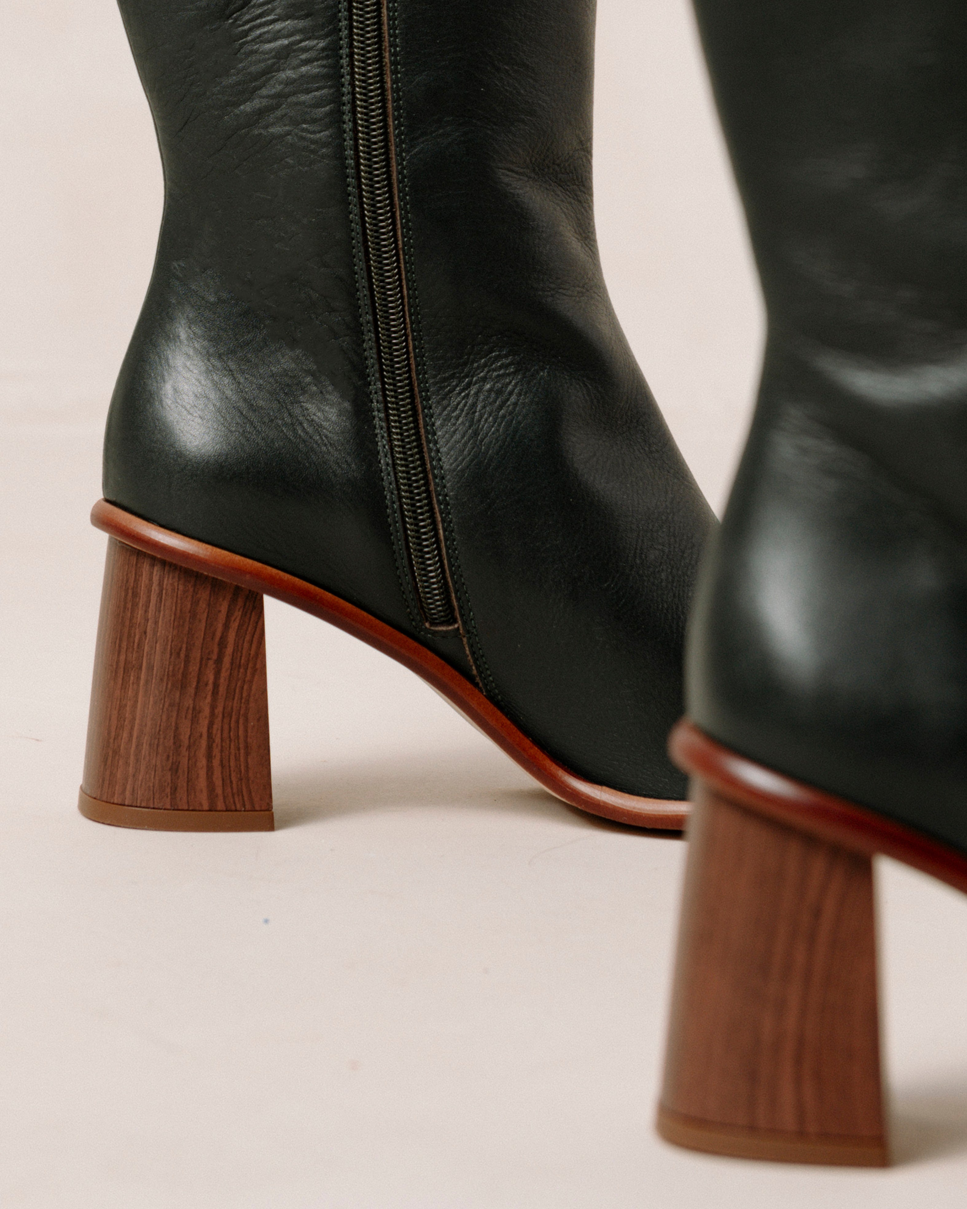 Mona Boots