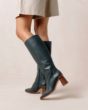 Eartha Boots