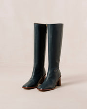 Mona Boots