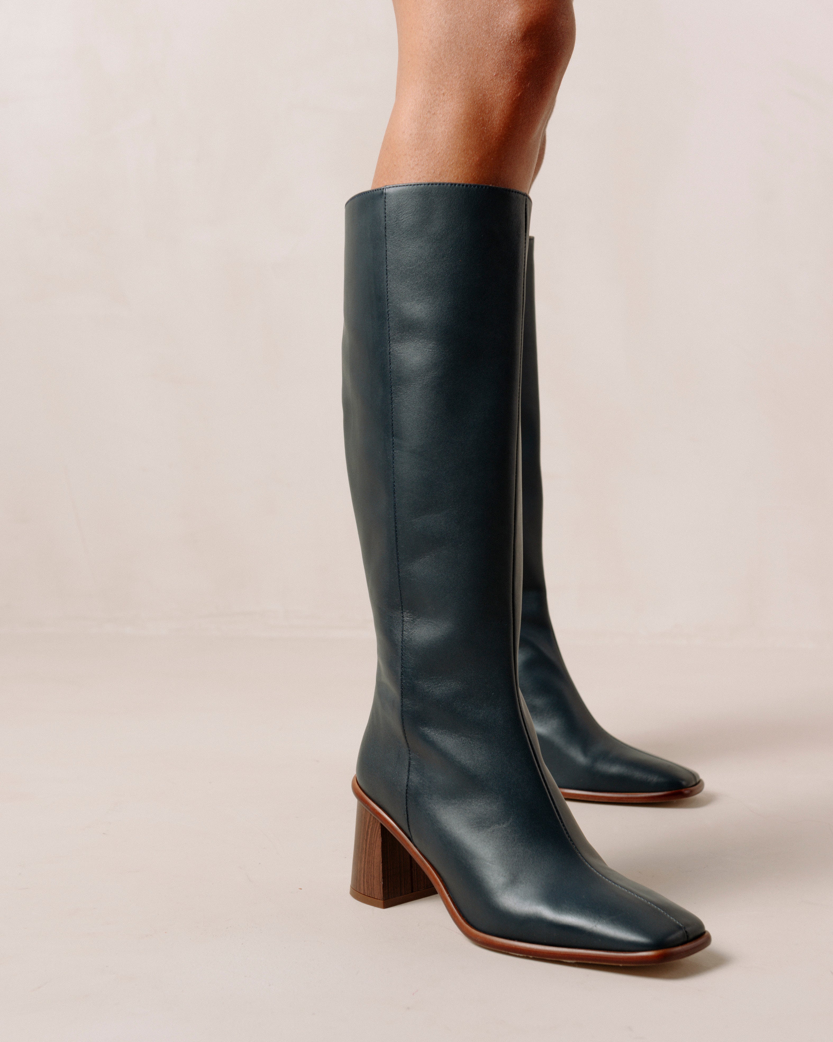 Mona Boots