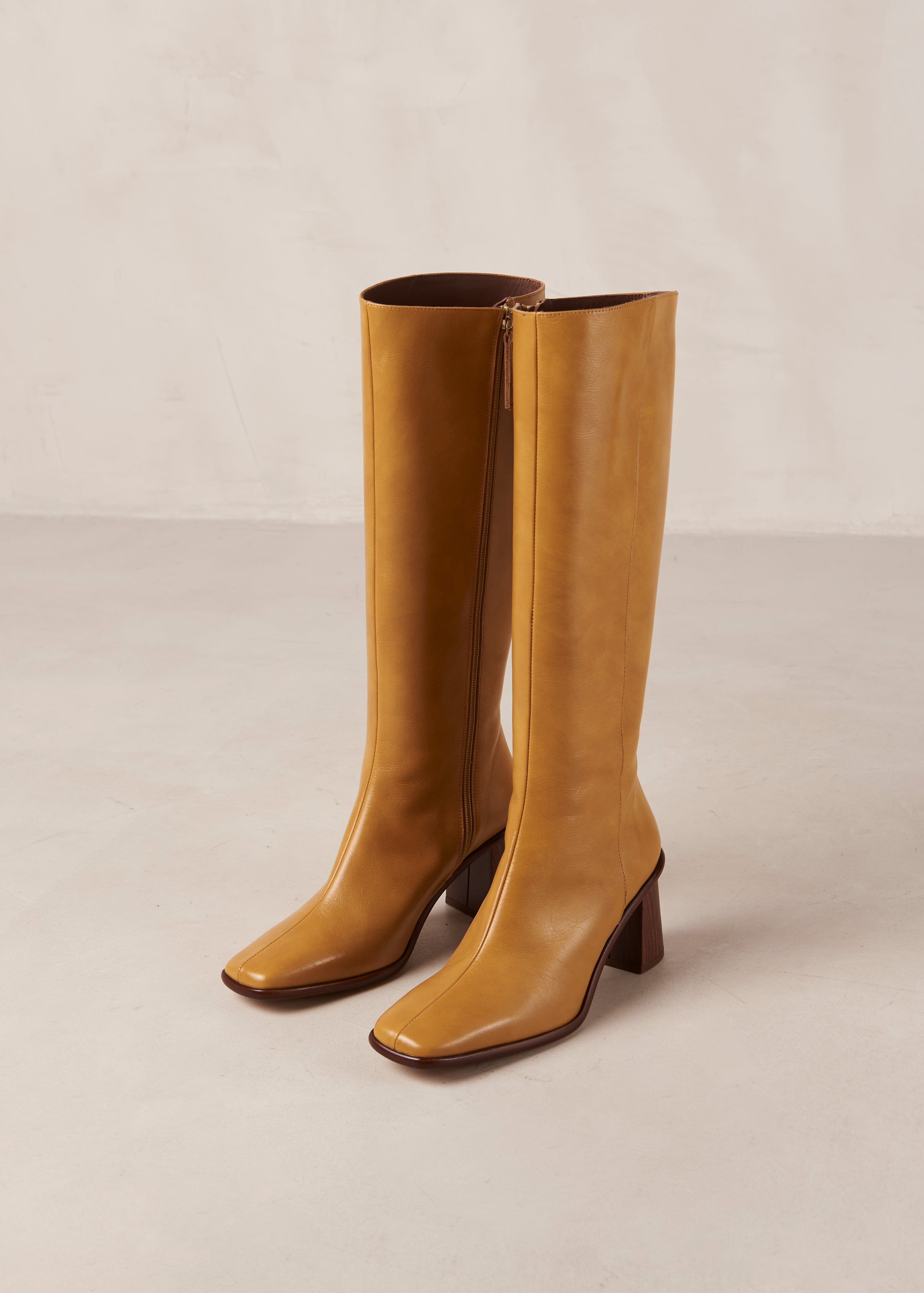 Eartha Boots