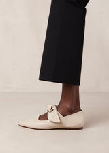 Alexis Flat