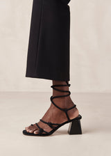 Annie Heel