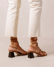 Annie Heel