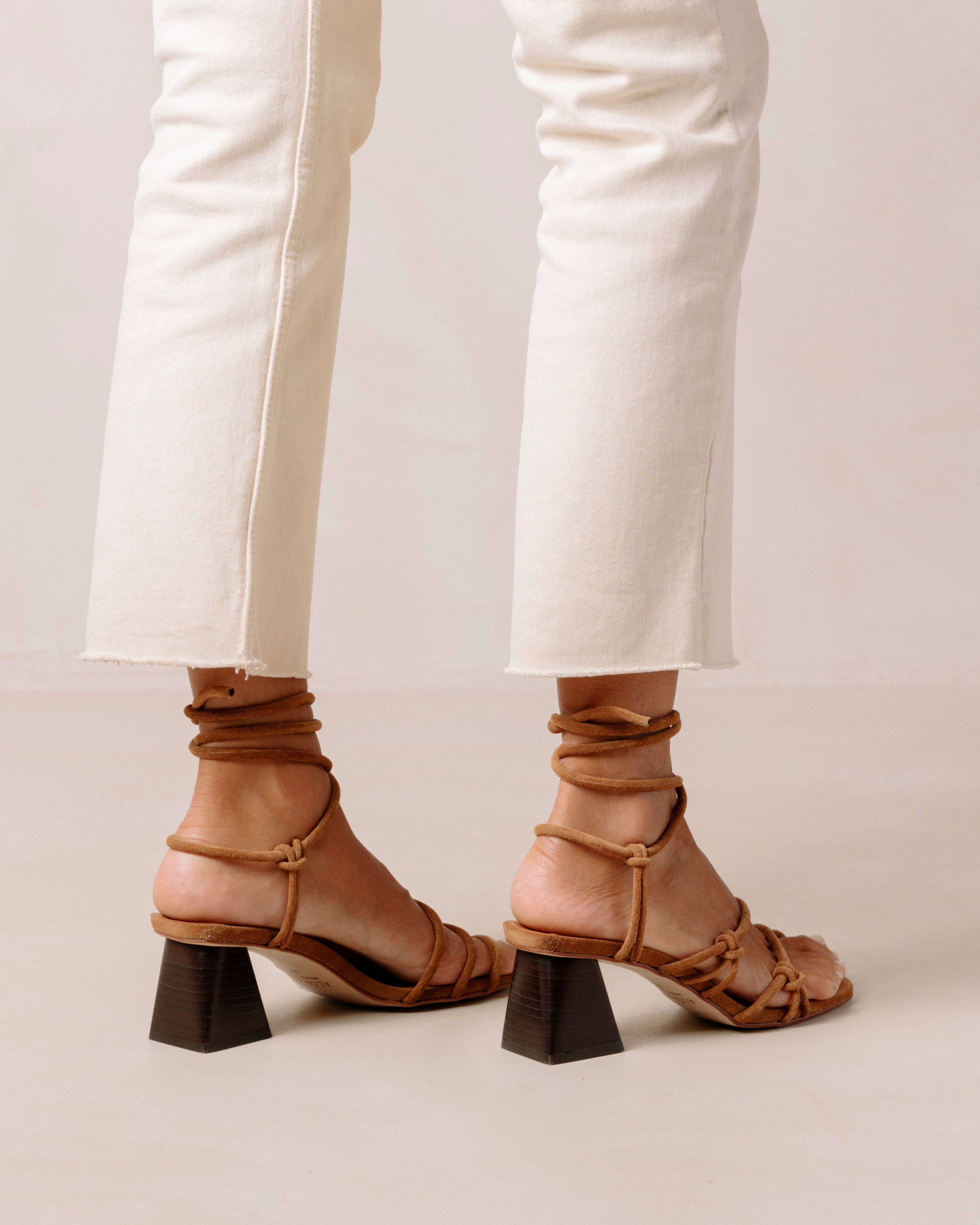 Annie Heel