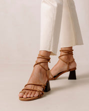 Annie Heel