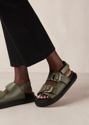 Hari Sandal