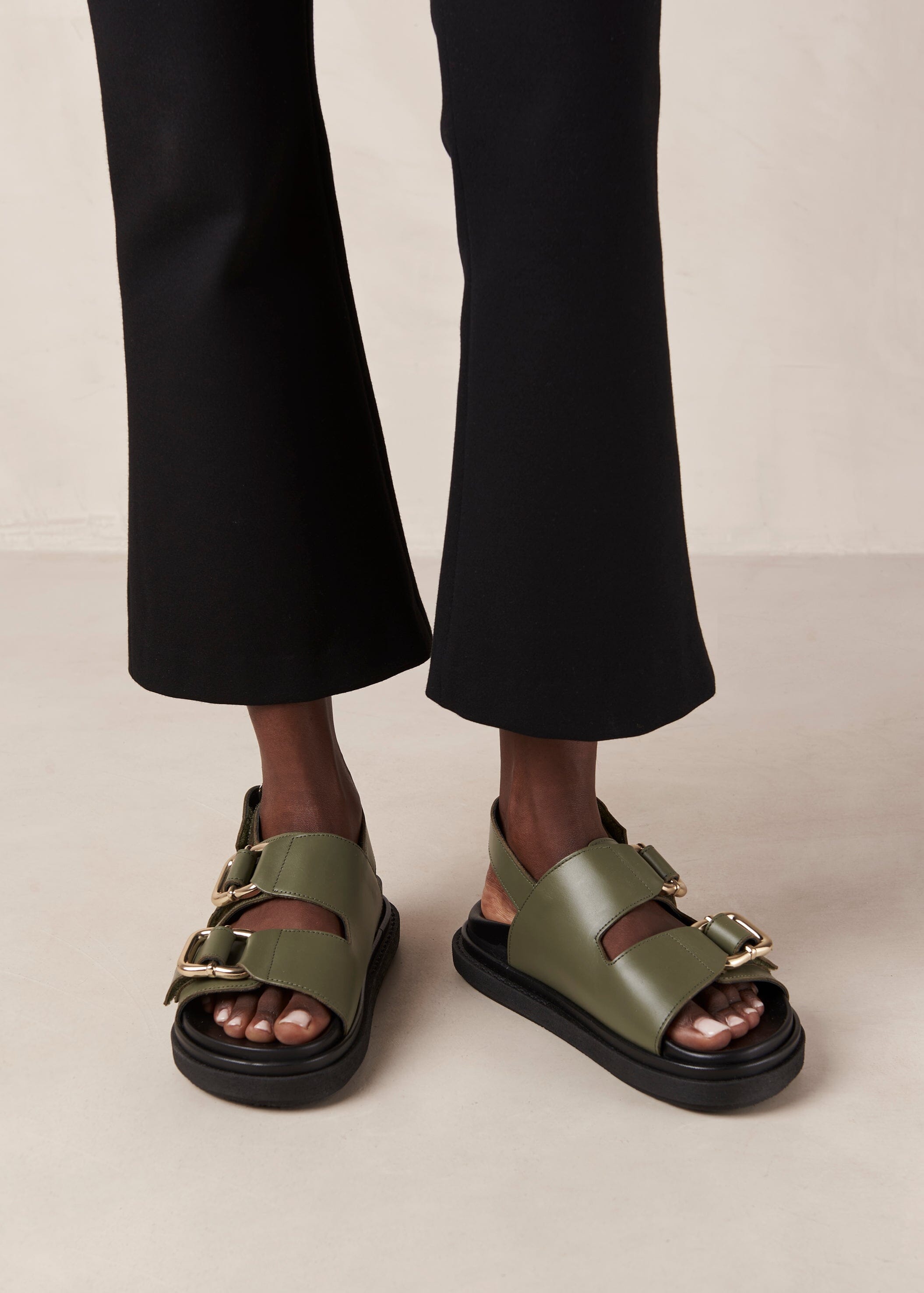 Hari Sandal