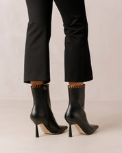 Leo Boots