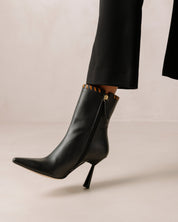 Leo Boots