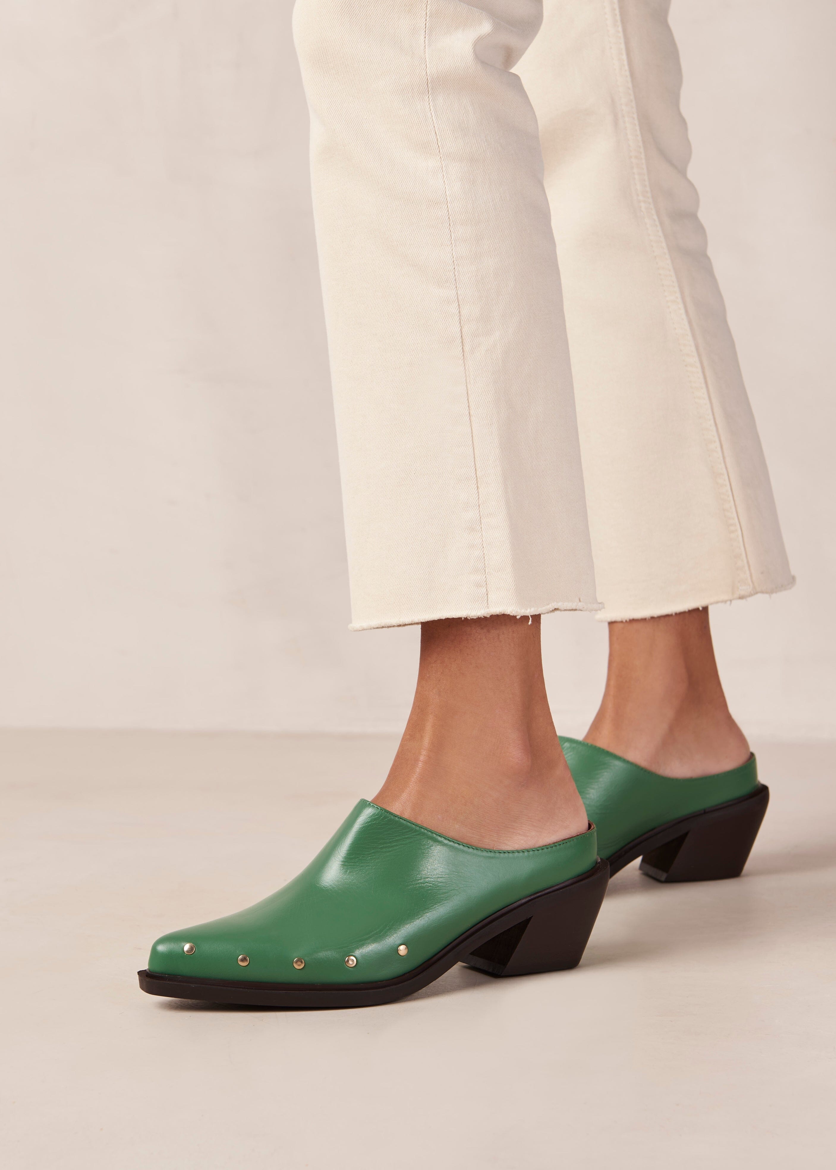 Lora Mules
