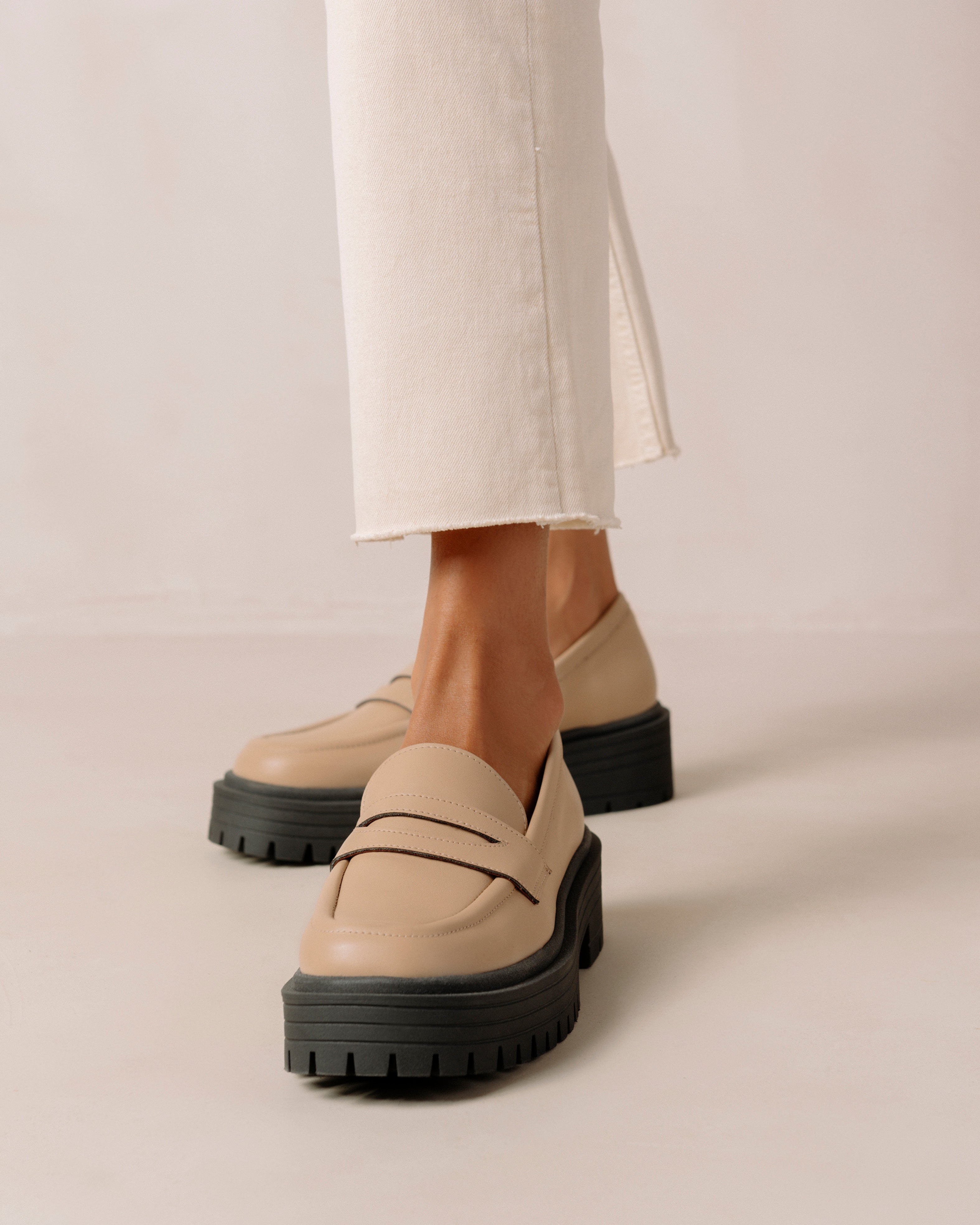 mask-tahini-beige-loafers-svegan-772173.jpg