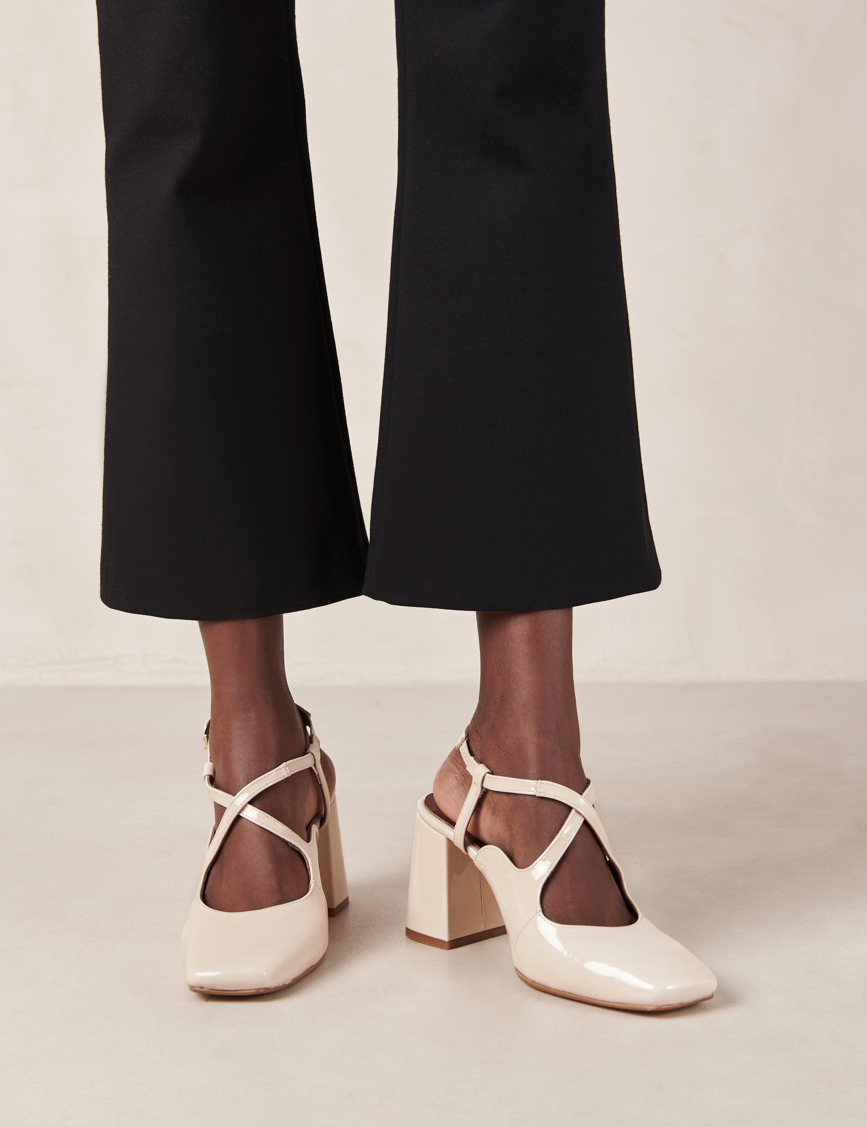 reggie-onix-cream-leather-pumps-pumps-alohas-113698_3000x_35391f8f-4c7b-4887-82c2-dcbe6a7d7d5b.jpg