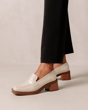 Roxy Shoe