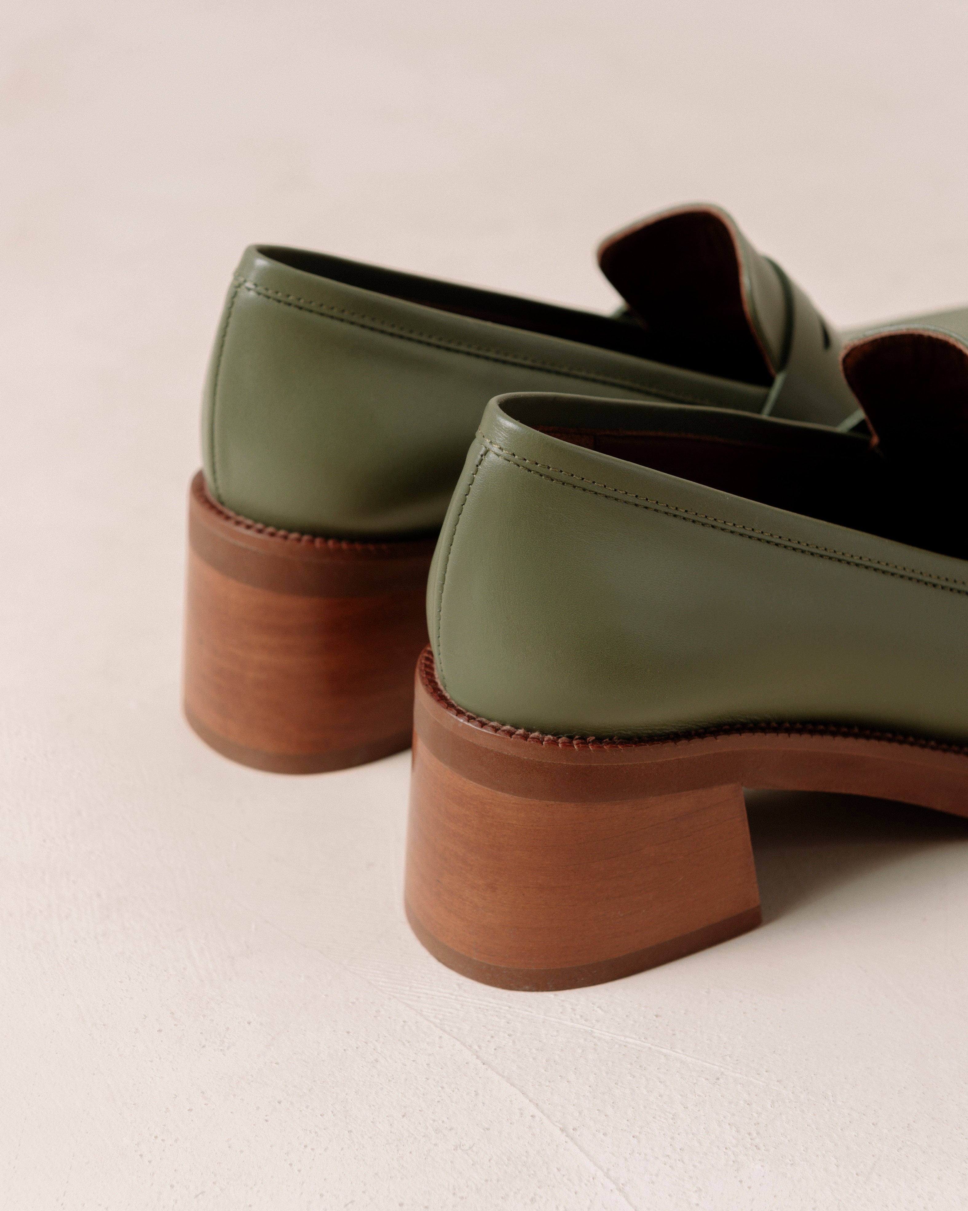 Roxy Shoe