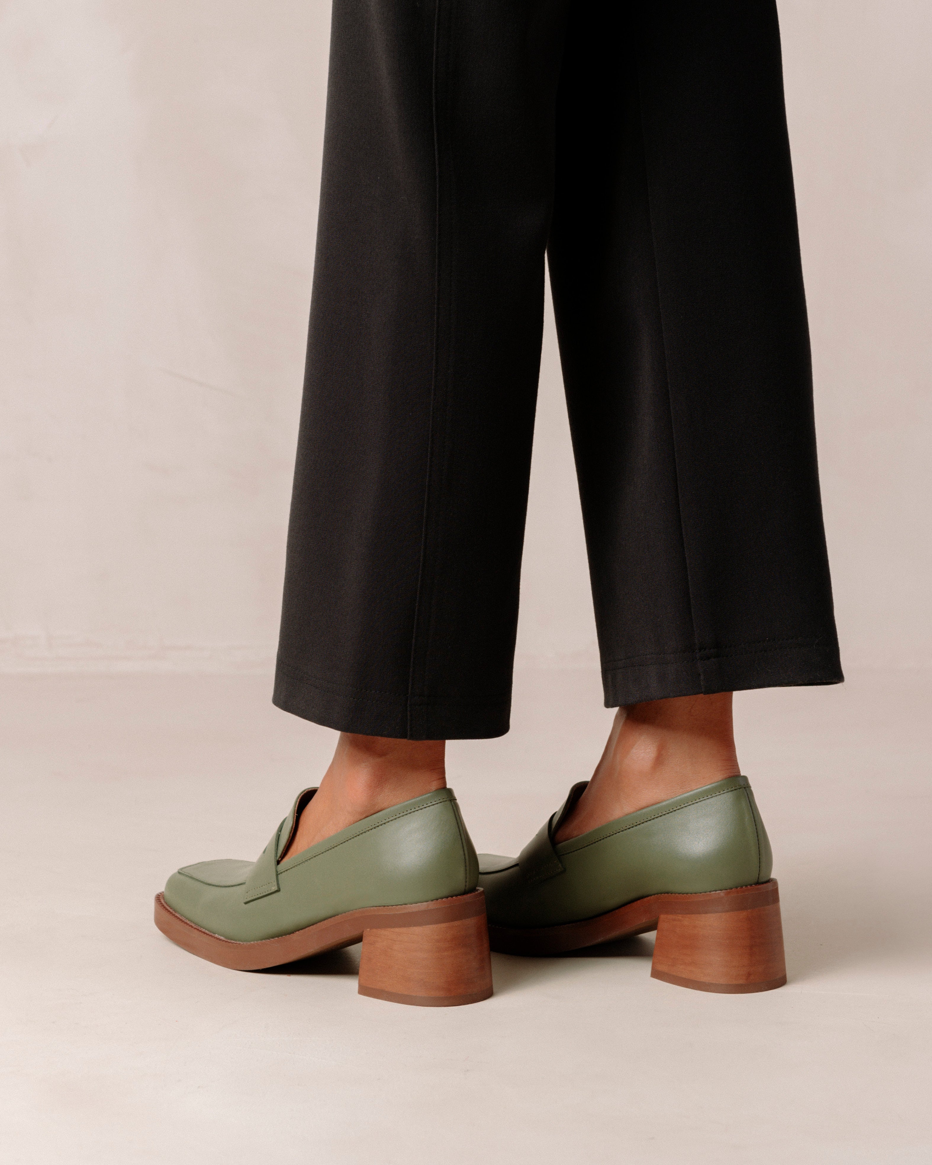 Roxy Shoe