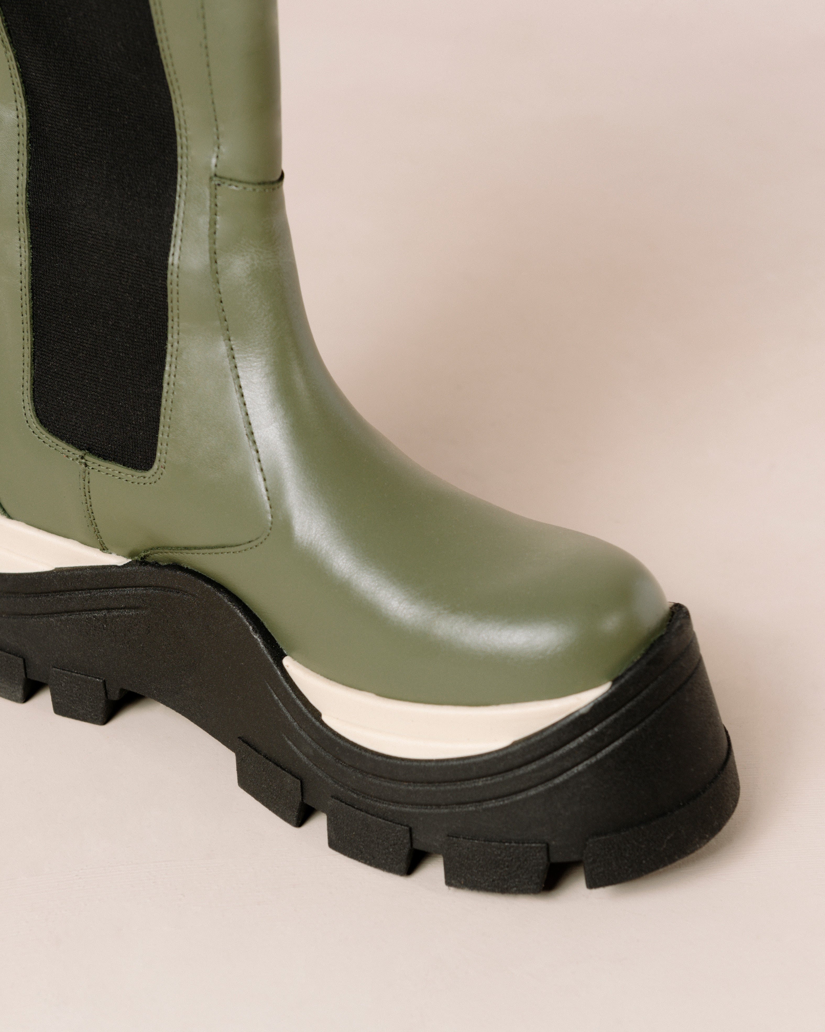 Roz Boots